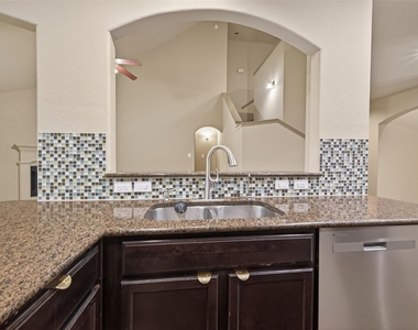2510 Shady Falls Lane - Photo Thumbnail 15