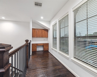1046 W 23rd Street - Photo Thumbnail 13