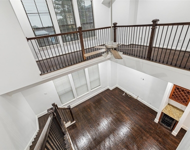 1046 W 23rd Street - Photo Thumbnail 12