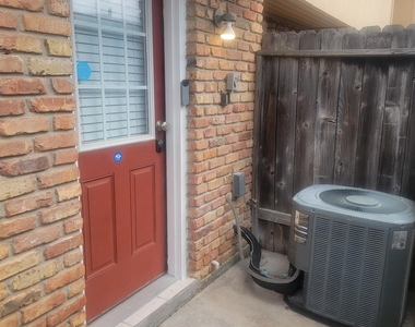 3303 W Greenridge Drive Drive - Photo Thumbnail 13