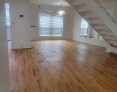 3303 W Greenridge Drive Drive - Photo Thumbnail 3