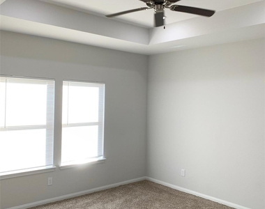22423 Woodlake Road - Photo Thumbnail 7