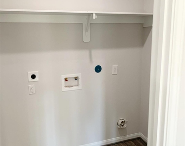 22423 Woodlake Road - Photo Thumbnail 5
