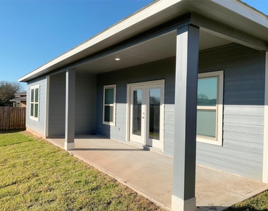22423 Woodlake Road - Photo Thumbnail 14