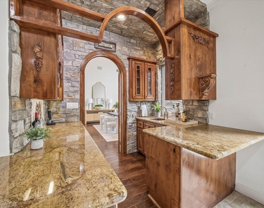 16218 Barklea Road - Photo Thumbnail 7