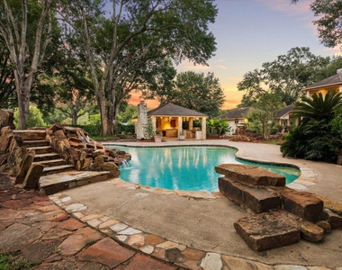 16218 Barklea Road - Photo Thumbnail 47