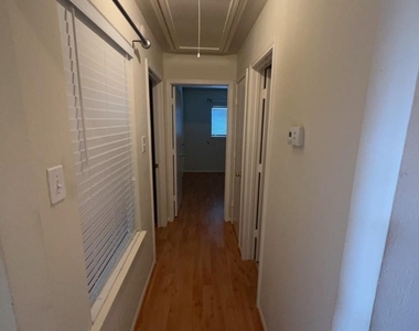 5523 Dapplewood Lane - Photo Thumbnail 10