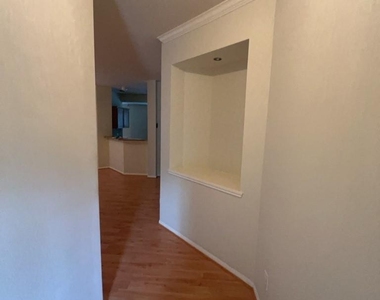 5523 Dapplewood Lane - Photo Thumbnail 9