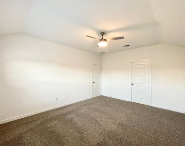 30007 Foxtail Pine Court - Photo Thumbnail 13