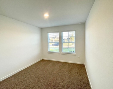 30007 Foxtail Pine Court - Photo Thumbnail 18