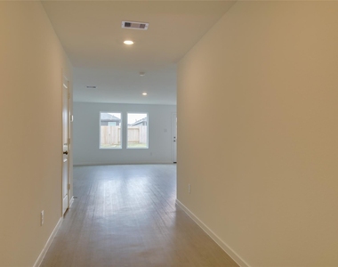 10915 Tawny Ridge - Photo Thumbnail 3