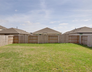 10915 Tawny Ridge - Photo Thumbnail 32