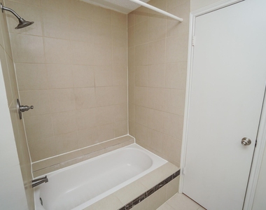 2910 Grants Lake Boulevard - Photo Thumbnail 24