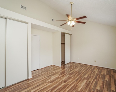 2910 Grants Lake Boulevard - Photo Thumbnail 20
