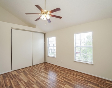 2910 Grants Lake Boulevard - Photo Thumbnail 27