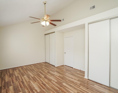 2910 Grants Lake Boulevard - Photo Thumbnail 21