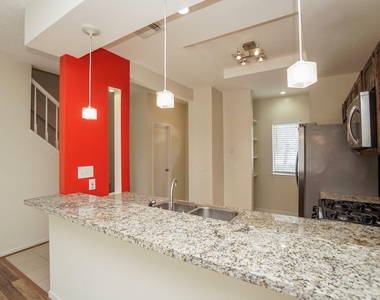 2910 Grants Lake Boulevard - Photo Thumbnail 12