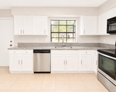 2322 Sunset Trail - Photo Thumbnail 4