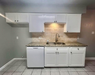 27 N Greenbud Court - Photo Thumbnail 13