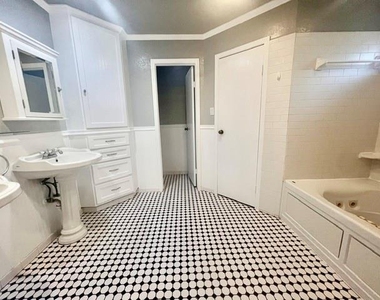 27 N Greenbud Court - Photo Thumbnail 20