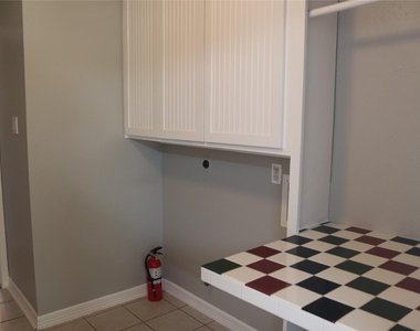 27 N Greenbud Court - Photo Thumbnail 24