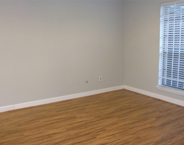 8801 Hammerly Boulevard - Photo Thumbnail 8