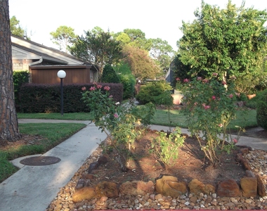 8801 Hammerly Boulevard - Photo Thumbnail 1