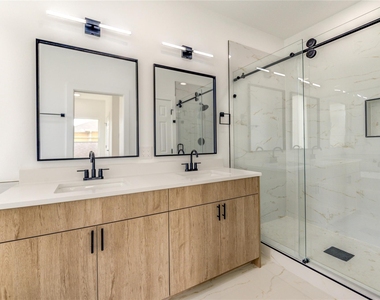 4554 Newberry Street - Photo Thumbnail 15