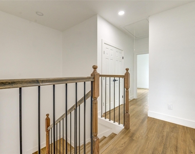 4554 Newberry Street - Photo Thumbnail 20