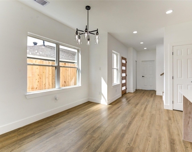 4554 Newberry Street - Photo Thumbnail 9