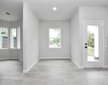 303 S Utah Street - Photo Thumbnail 11