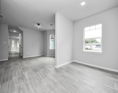 303 S Utah Street - Photo Thumbnail 12