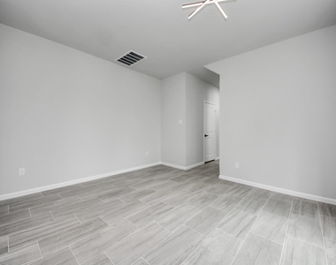 303 S Utah Street - Photo Thumbnail 24