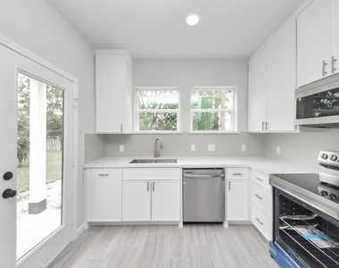 303 S Utah Street - Photo Thumbnail 15