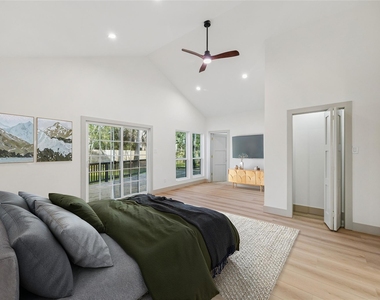 2306 Mill Lake Drive - Photo Thumbnail 4
