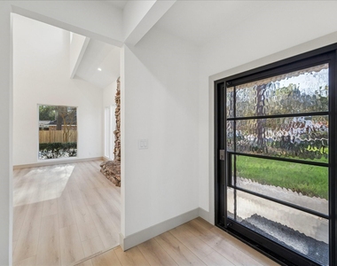 2306 Mill Lake Drive - Photo Thumbnail 17