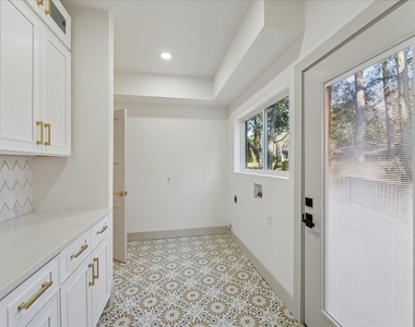 2306 Mill Lake Drive - Photo Thumbnail 29