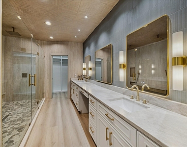 2306 Mill Lake Drive - Photo Thumbnail 5