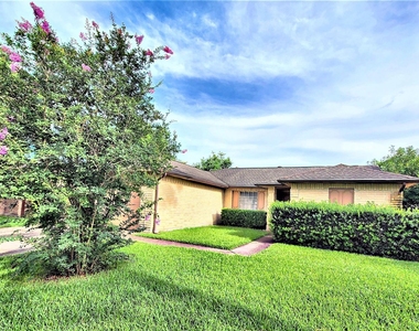3010 Becket Street - Photo Thumbnail 1