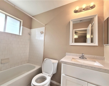 3010 Becket Street - Photo Thumbnail 8
