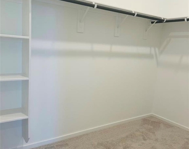 226 Draper Shadows Drive - Photo Thumbnail 29