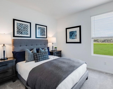 226 Draper Shadows Drive - Photo Thumbnail 15