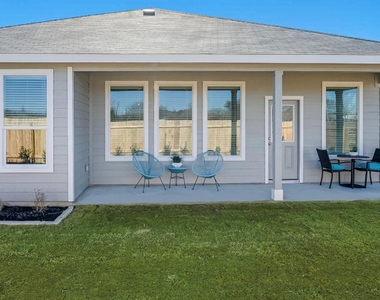 226 Draper Shadows Drive - Photo Thumbnail 1