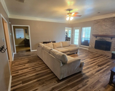 6314 Ramsgate Circle - Photo Thumbnail 2