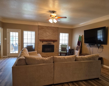6314 Ramsgate Circle - Photo Thumbnail 6