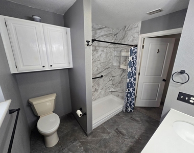 6314 Ramsgate Circle - Photo Thumbnail 23