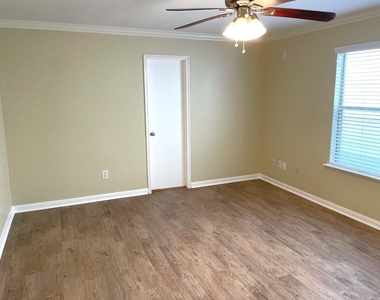 22114 Orchard Dale Drive - Photo Thumbnail 7