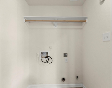 14106 Kinsbourne Lane - Photo Thumbnail 10