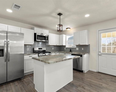14106 Kinsbourne Lane - Photo Thumbnail 3