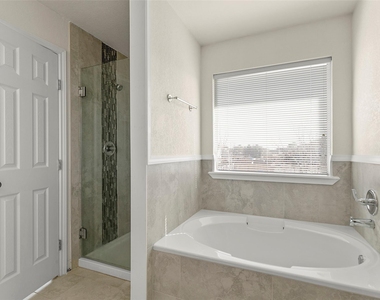 14106 Kinsbourne Lane - Photo Thumbnail 15